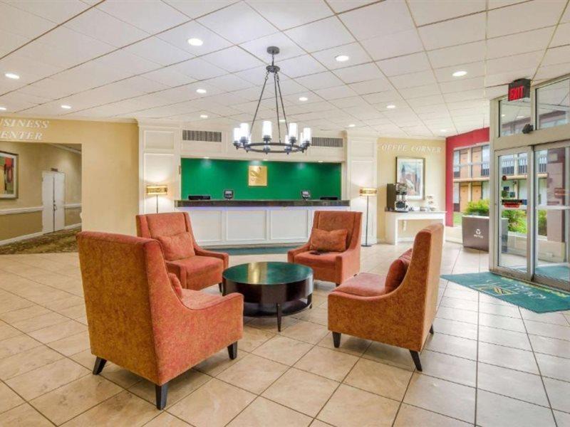 Quality Inn Roanoke Airport Екстериор снимка