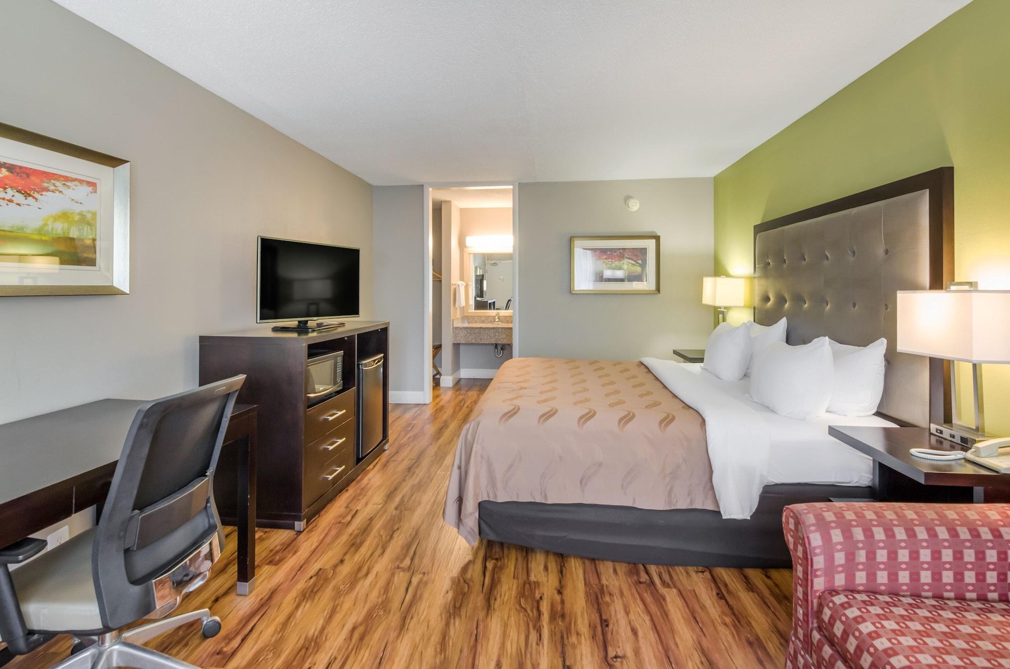 Quality Inn Roanoke Airport Екстериор снимка