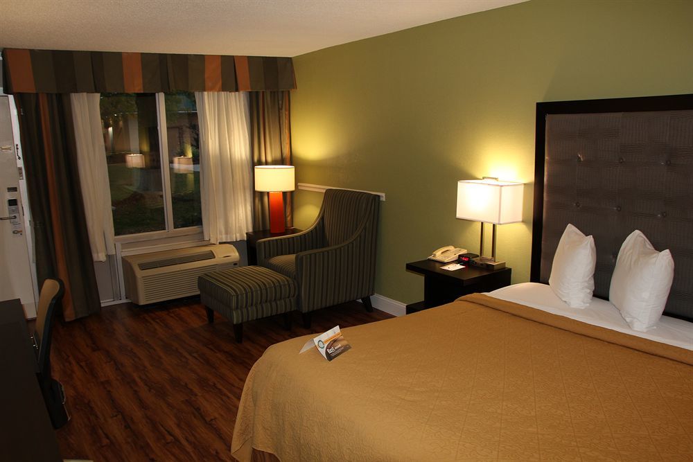 Quality Inn Roanoke Airport Екстериор снимка