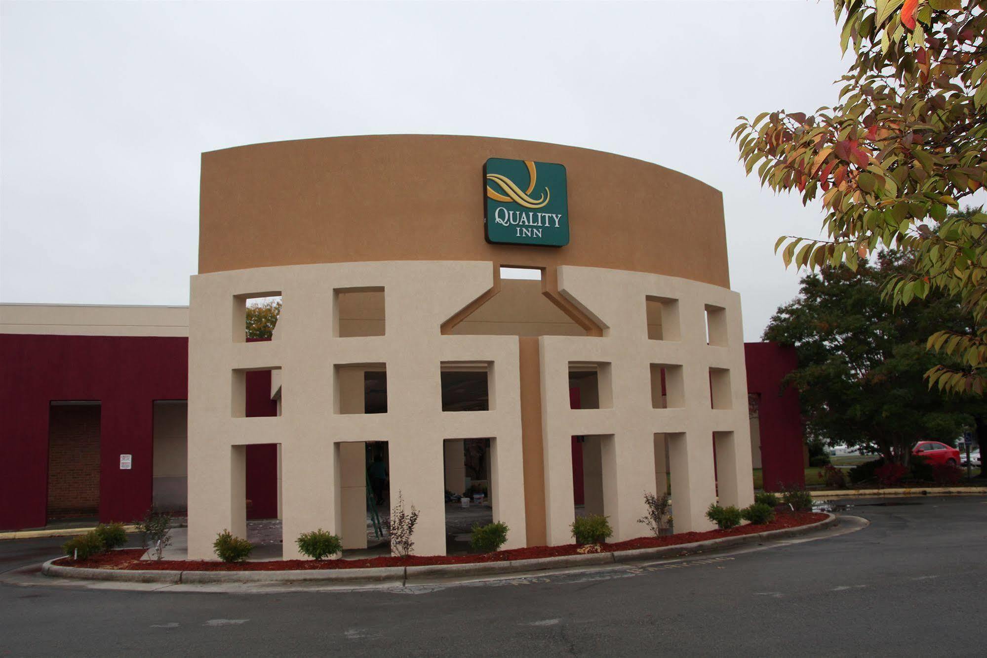Quality Inn Roanoke Airport Екстериор снимка