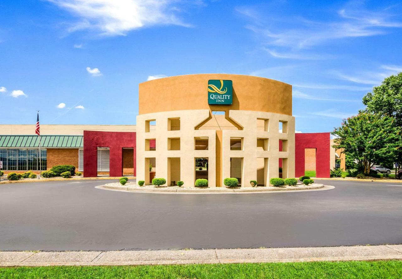 Quality Inn Roanoke Airport Екстериор снимка