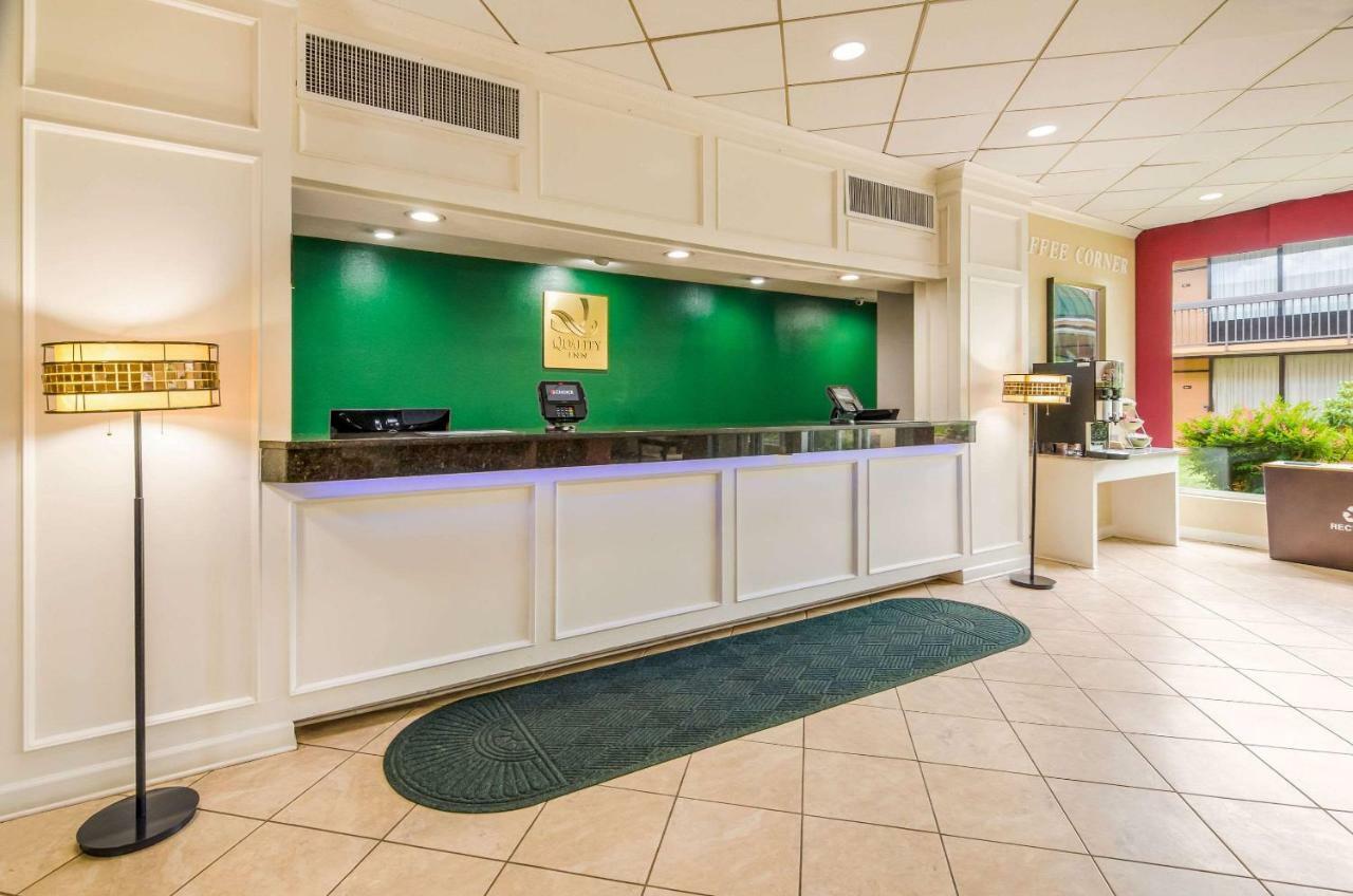 Quality Inn Roanoke Airport Екстериор снимка