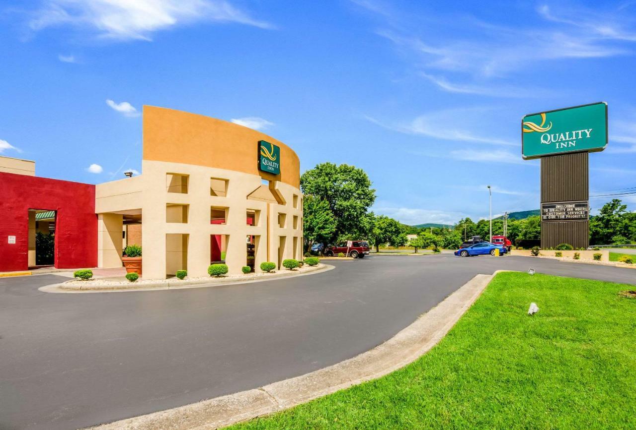 Quality Inn Roanoke Airport Екстериор снимка